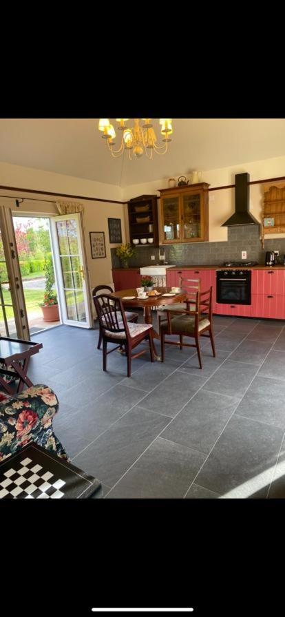 Yellow Heights Accommodation Tinahely Εξωτερικό φωτογραφία